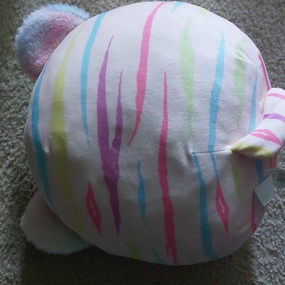 Rainbow tiger Squishmallow - Picture 2 of 2
